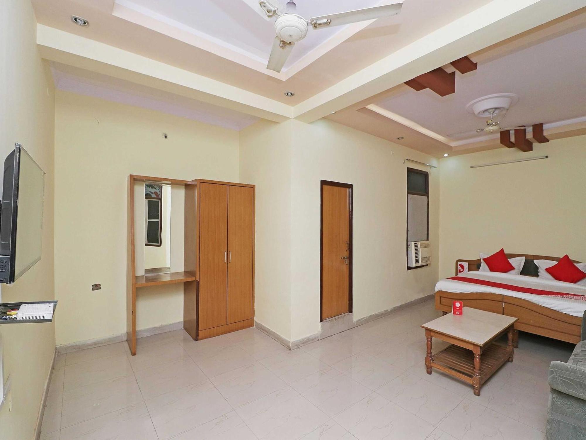 Oyo Flagship 12775 Bharat Plaza Hotel Kota  Kültér fotó